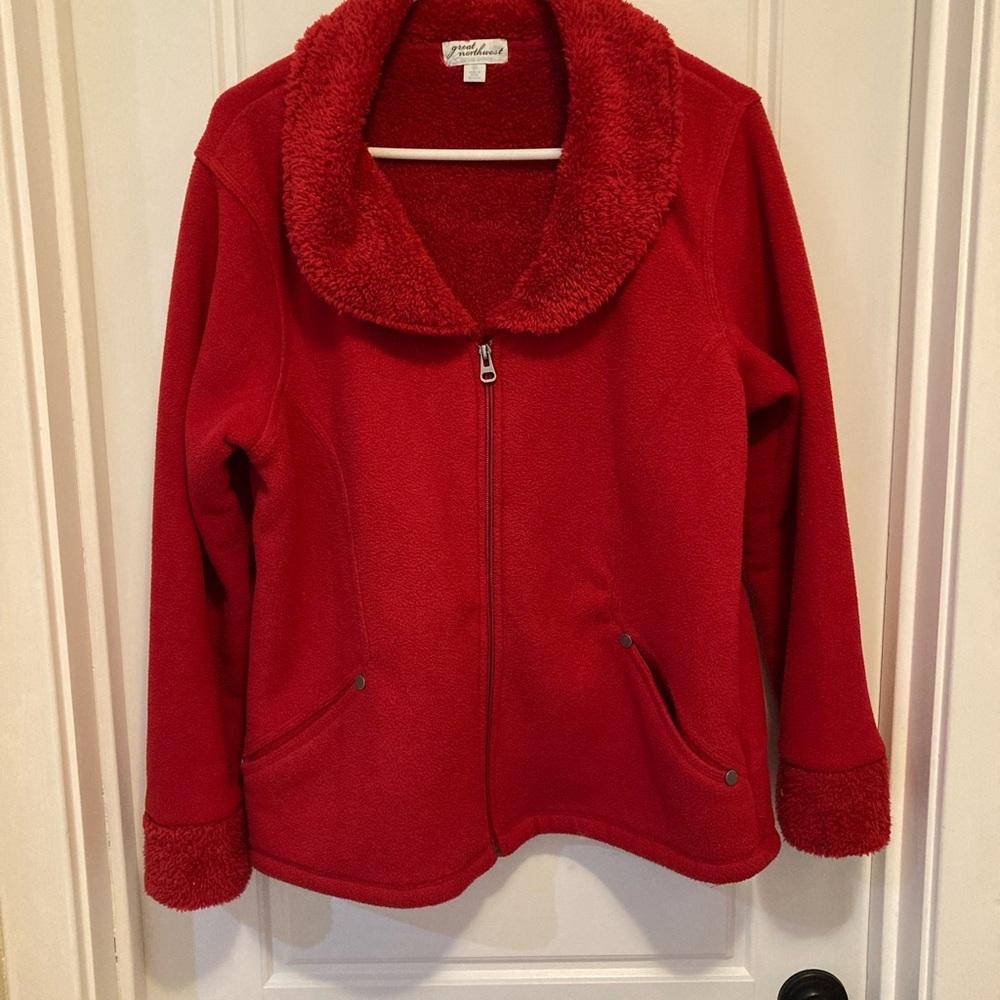 Great Northwest Clothing Company Red Fleece Jacket